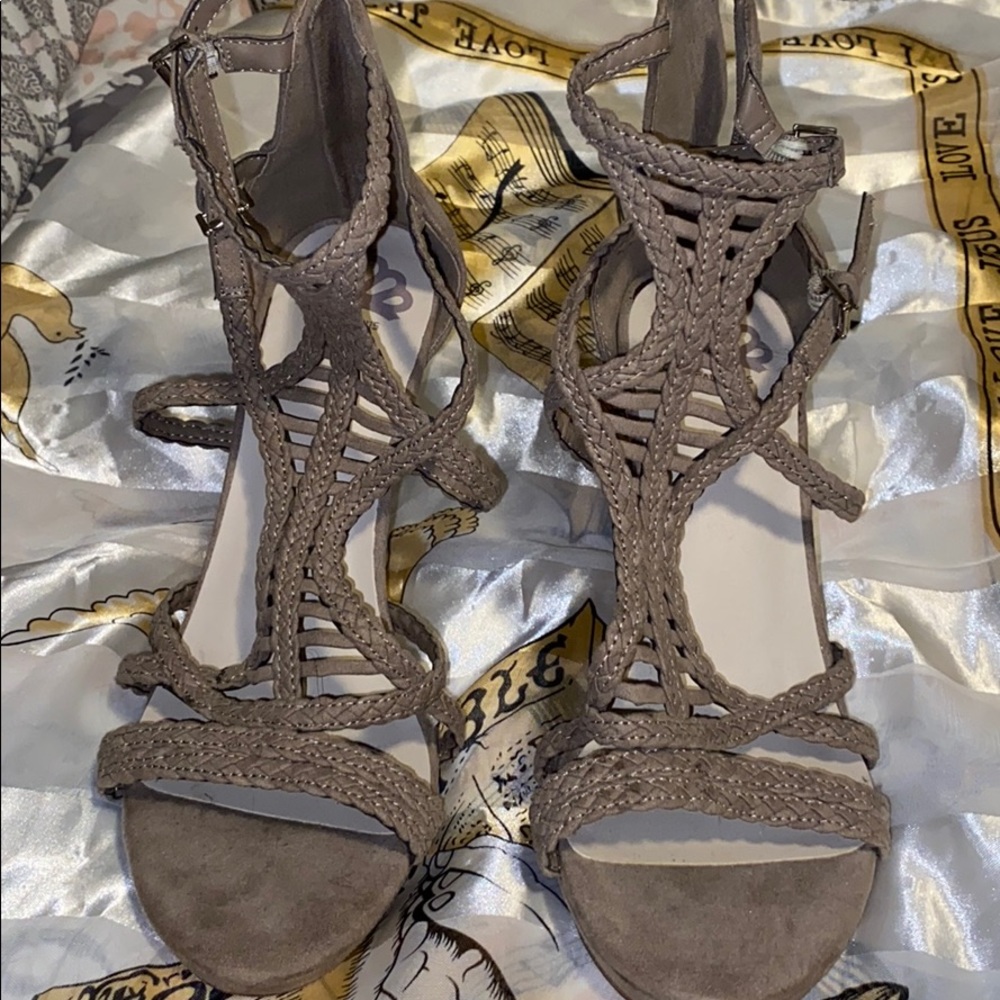 FERGALICIOUS heels